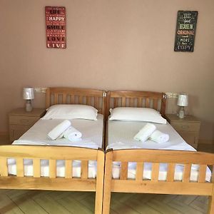 Camera con letto king size